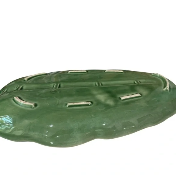 Bordallo Pinheiro Green Banana Leaf Platter 19 X 11 inches Portugal Glazed Serve - Picture 3 of 6